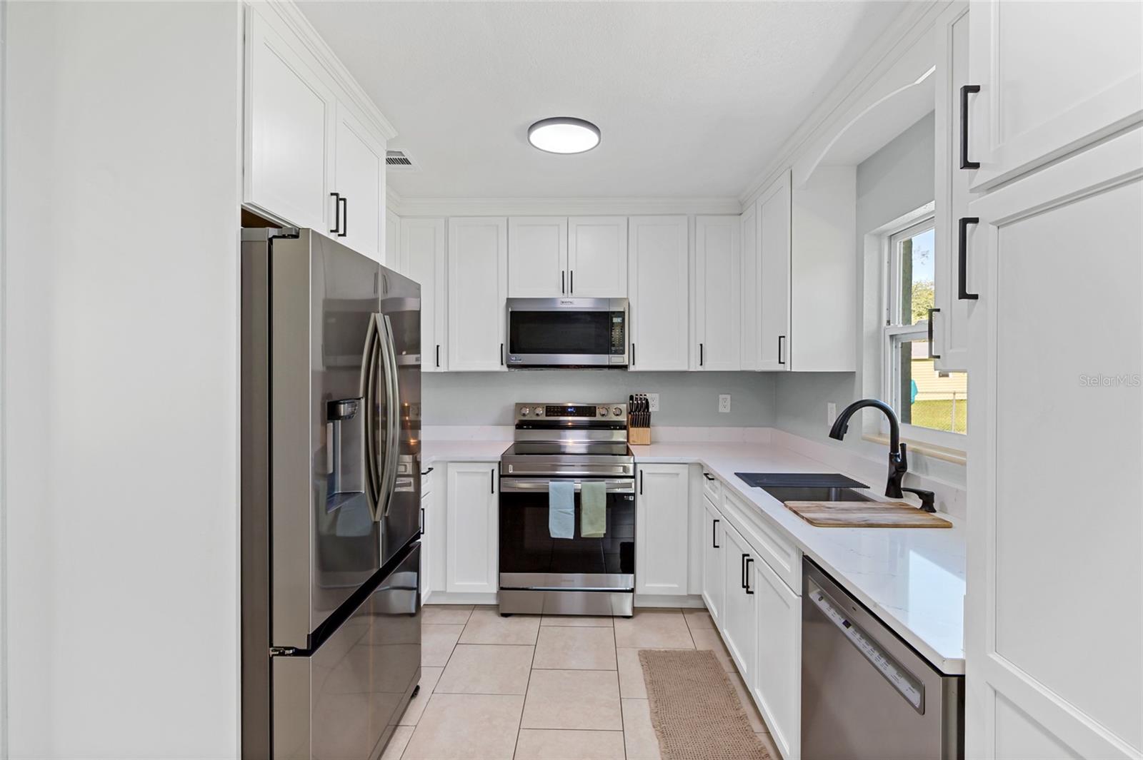 Image 13 of 49 For 1816 7th Street W