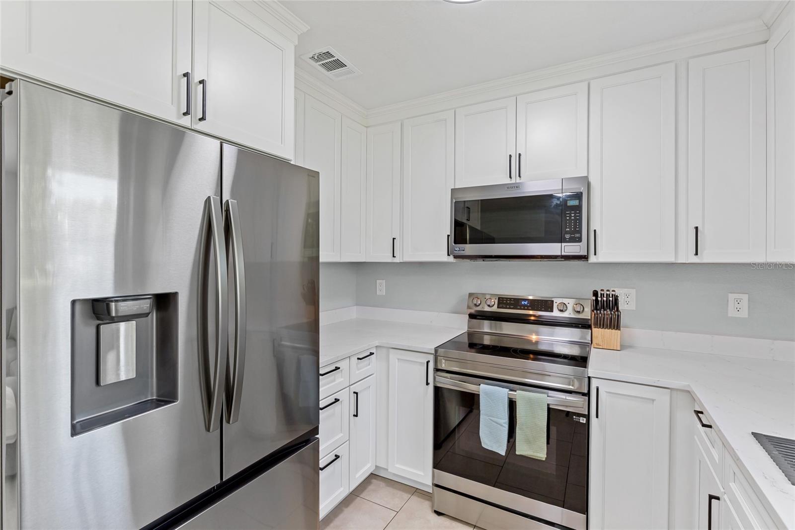 Image 14 of 49 For 1816 7th Street W