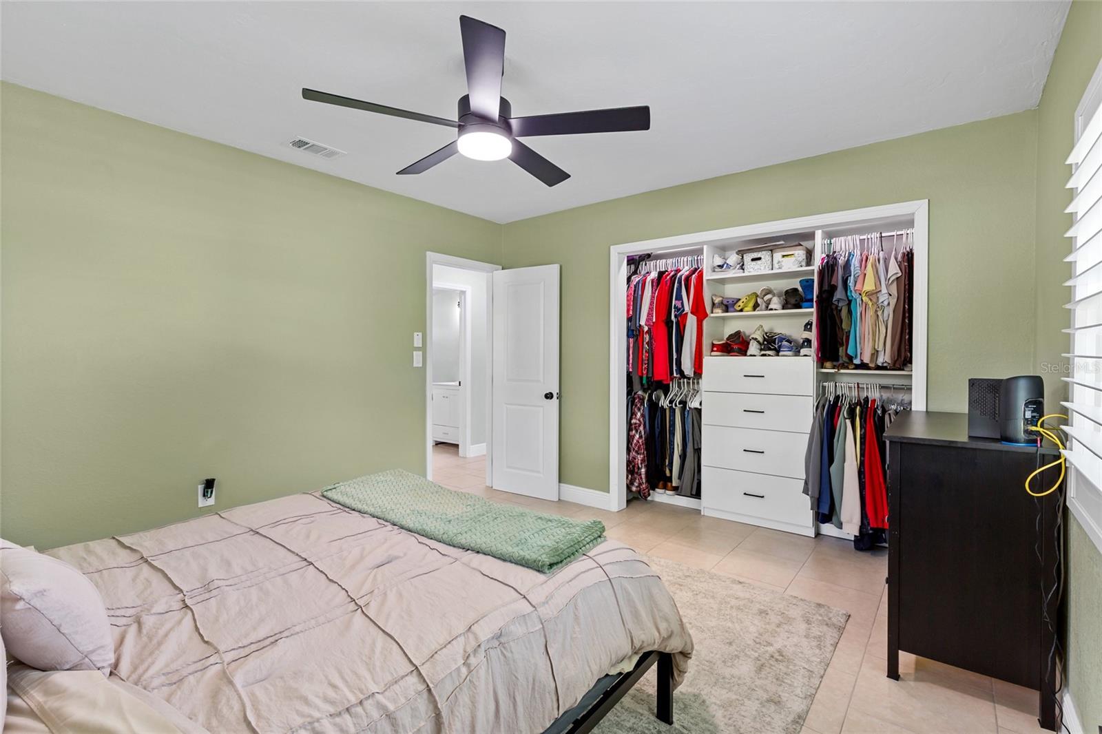 Image 19 of 49 For 1816 7th Street W