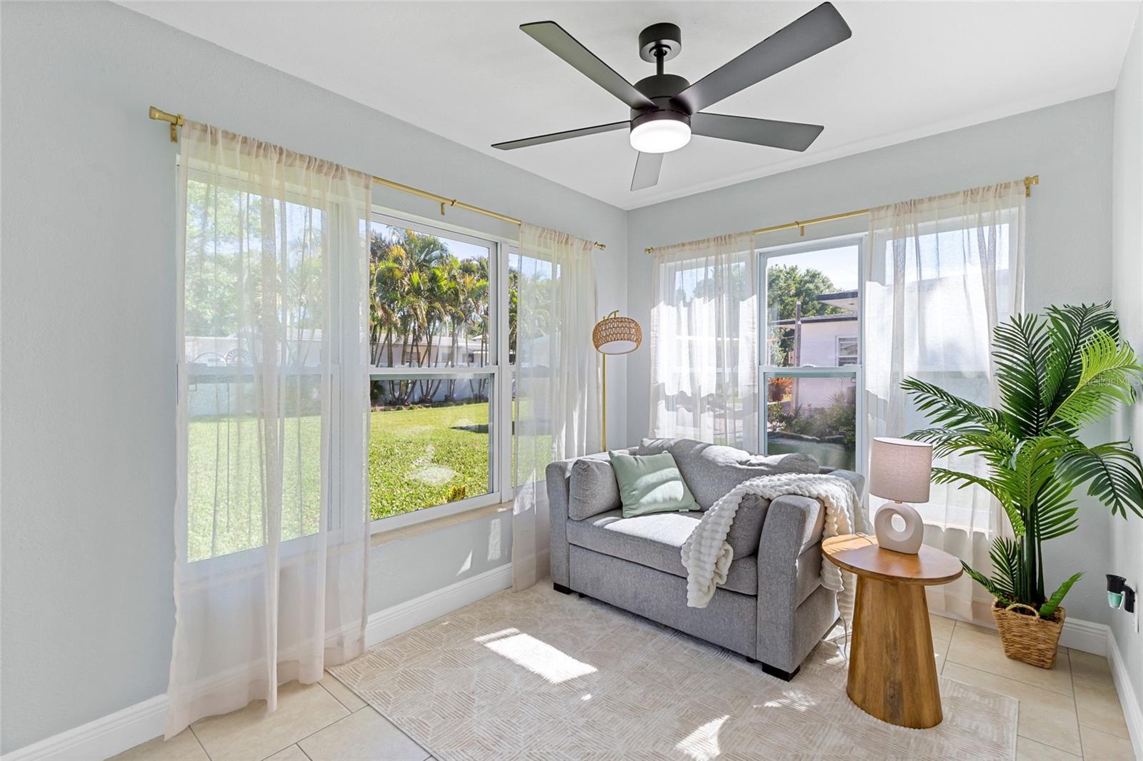 Image 20 of 49 For 1816 7th Street W