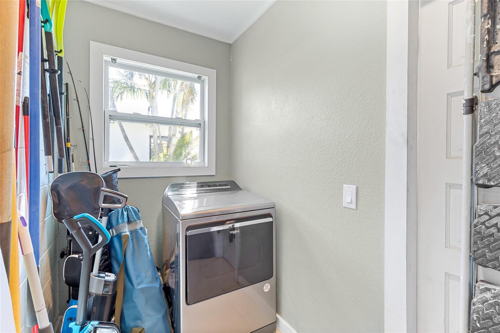 Image 25 of 49 For 1816 7th Street W