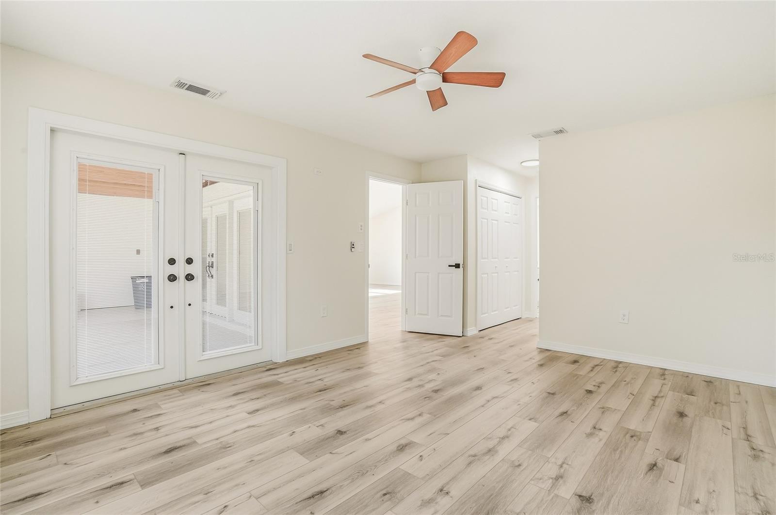 Image 17 of 42 For 4510 Rickover Court