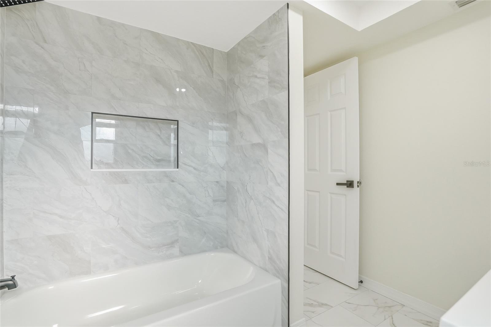 Image 25 of 42 For 4510 Rickover Court