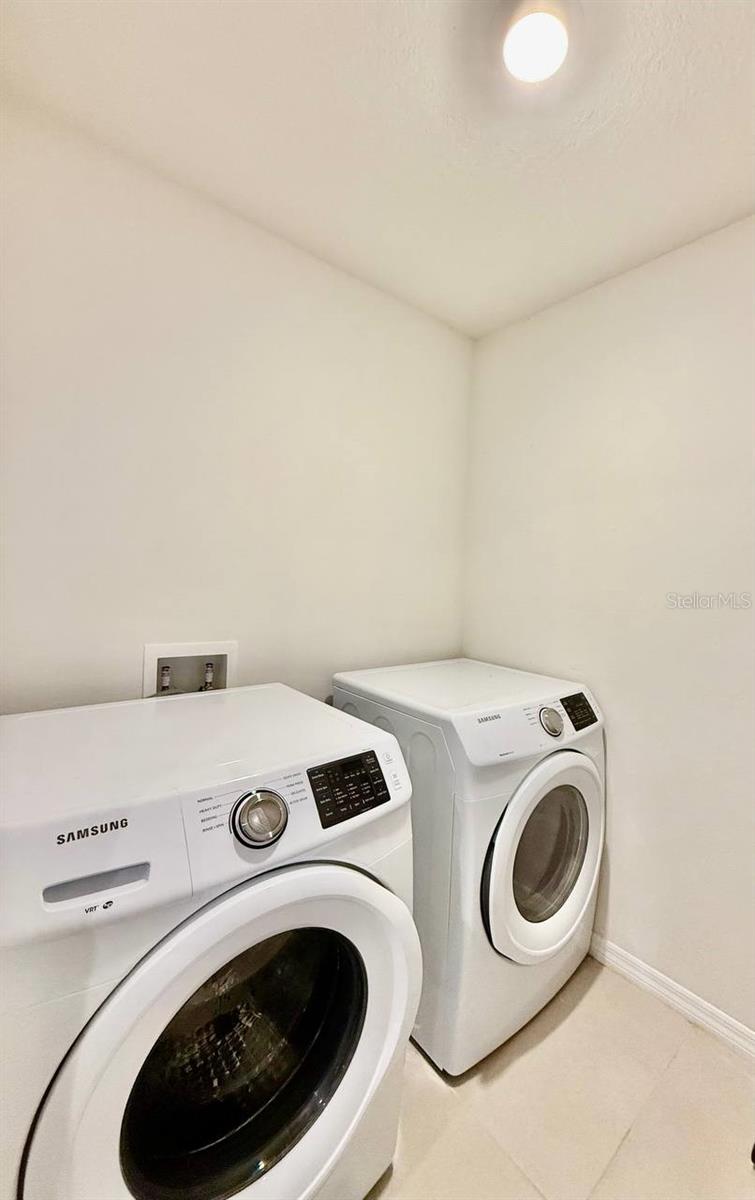 Image 19 of 25 For 1026 Golden Shiner Avenue