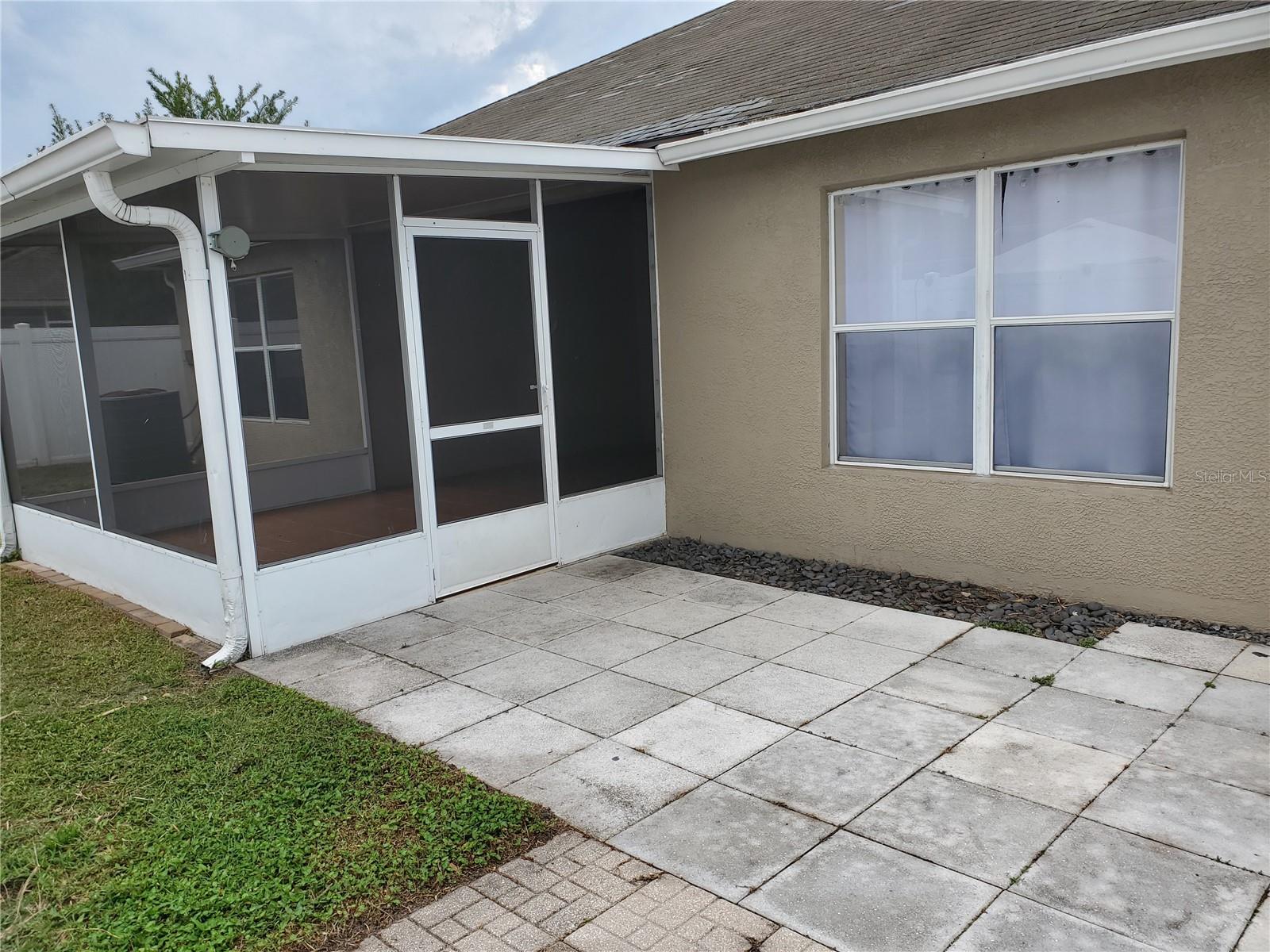 Image 14 of 18 For 31354 Kirkshire Court