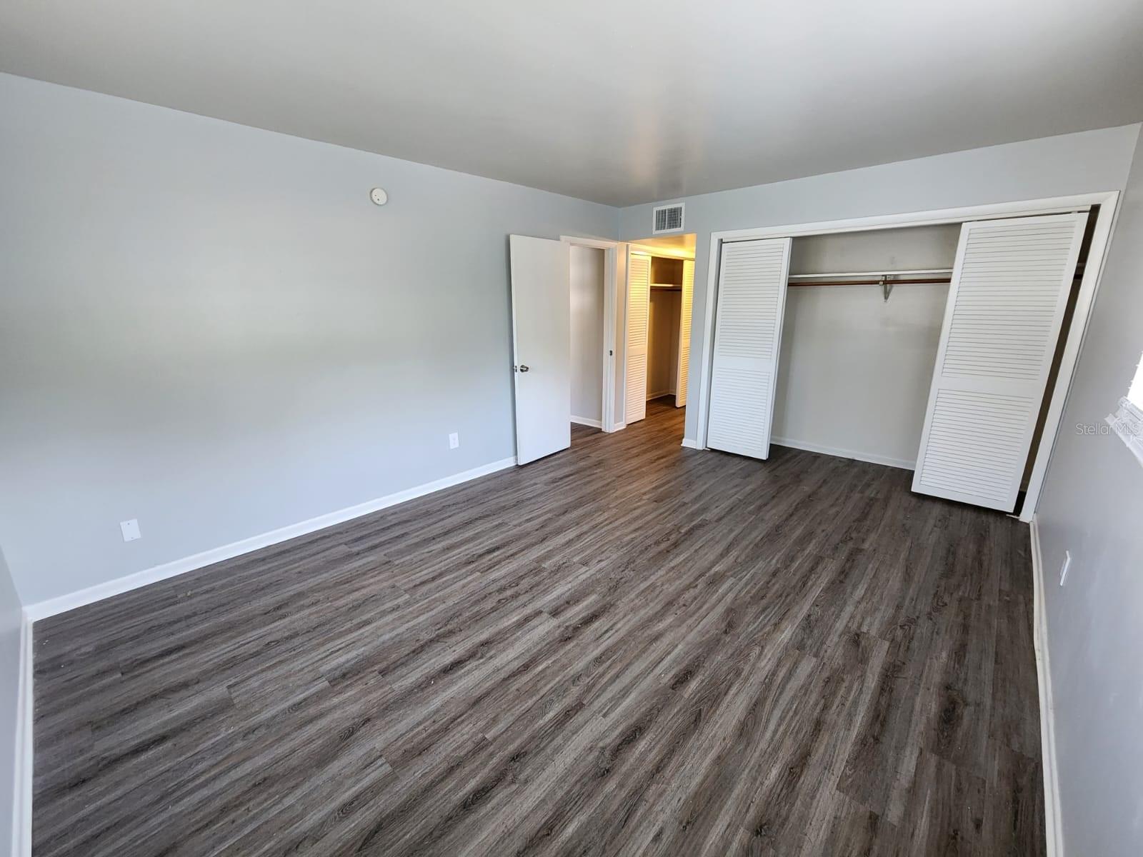 Image 13 of 17 For 2501 Renatta Drive 4