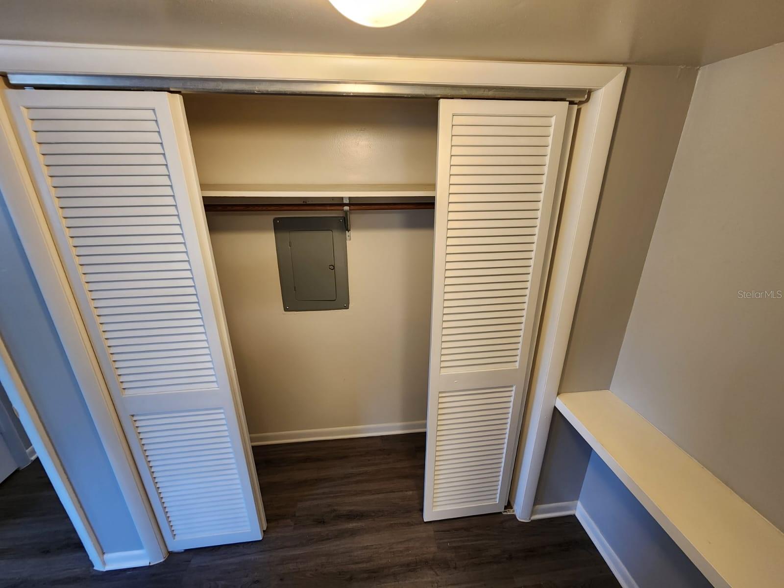 Image 15 of 17 For 2501 Renatta Drive 4