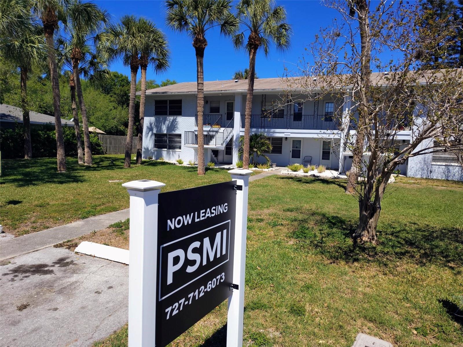 Image 2 of 17 For 2501 Renatta Drive 4