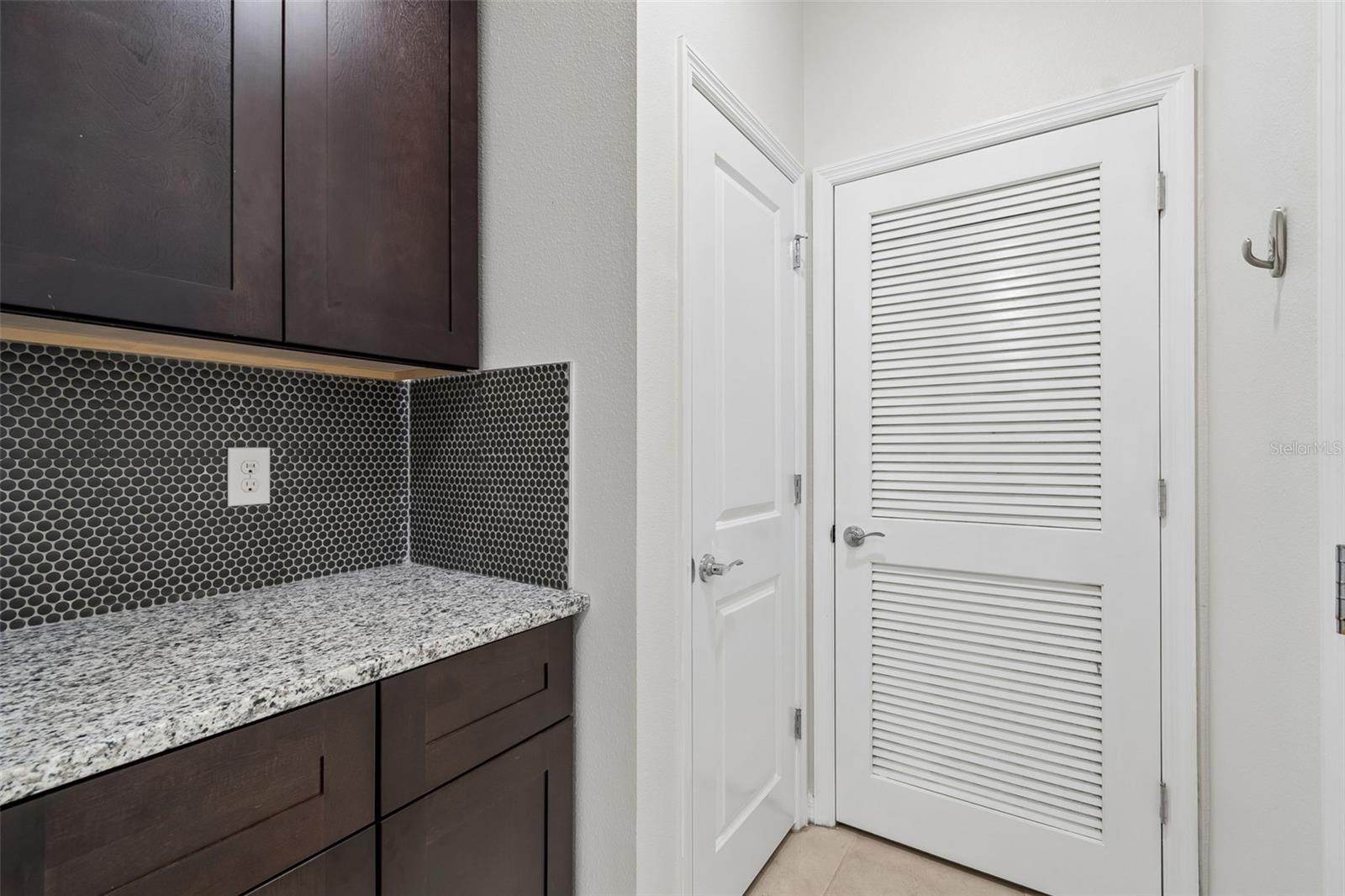 Image 18 of 49 For 1135 Pipestone Place