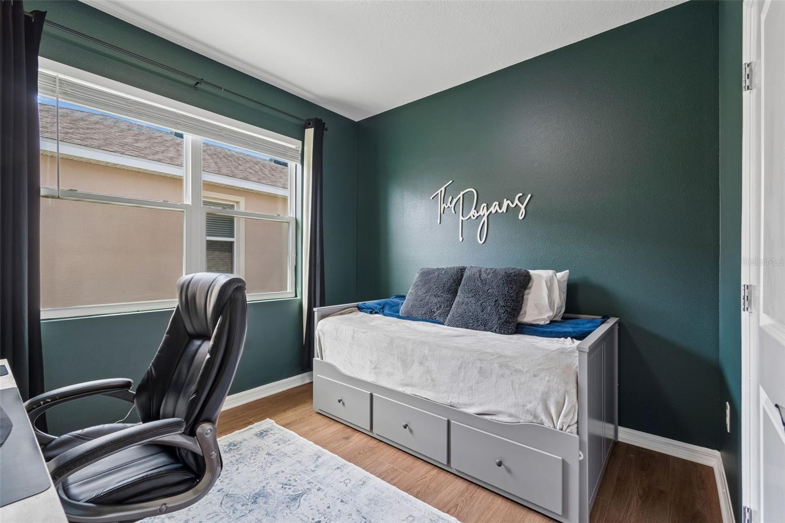 Image 33 of 49 For 1135 Pipestone Place