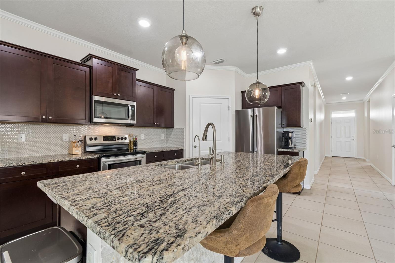 Image 6 of 49 For 1135 Pipestone Place