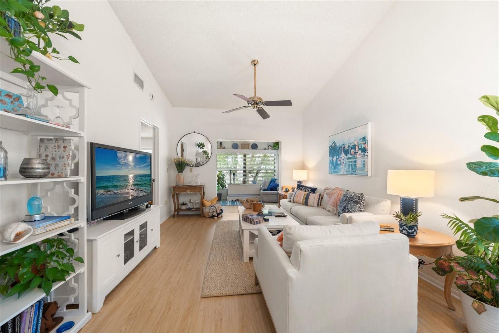 Image 12 of 28 For 11511 113th Street 10h