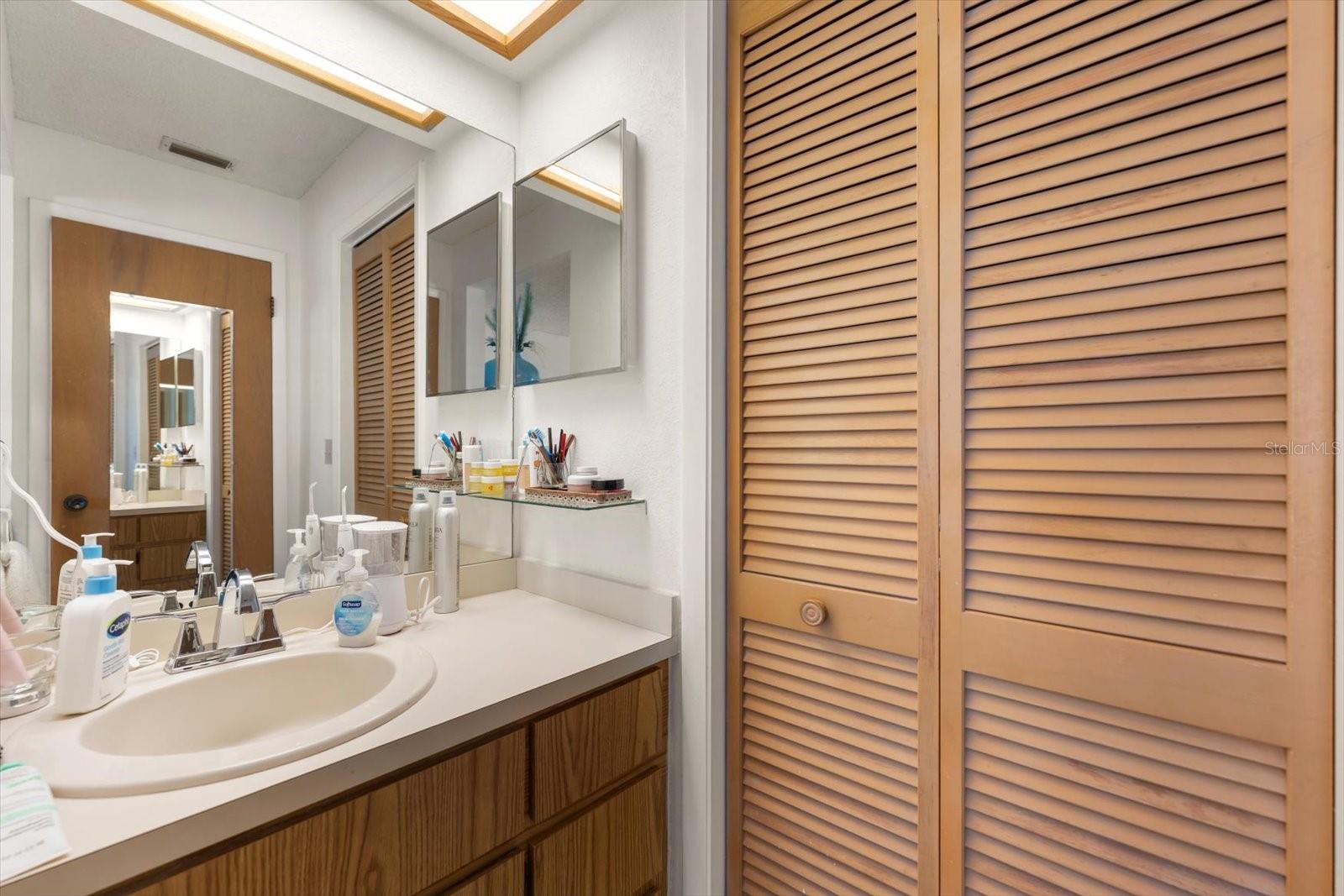 Image 18 of 28 For 11511 113th Street 10h