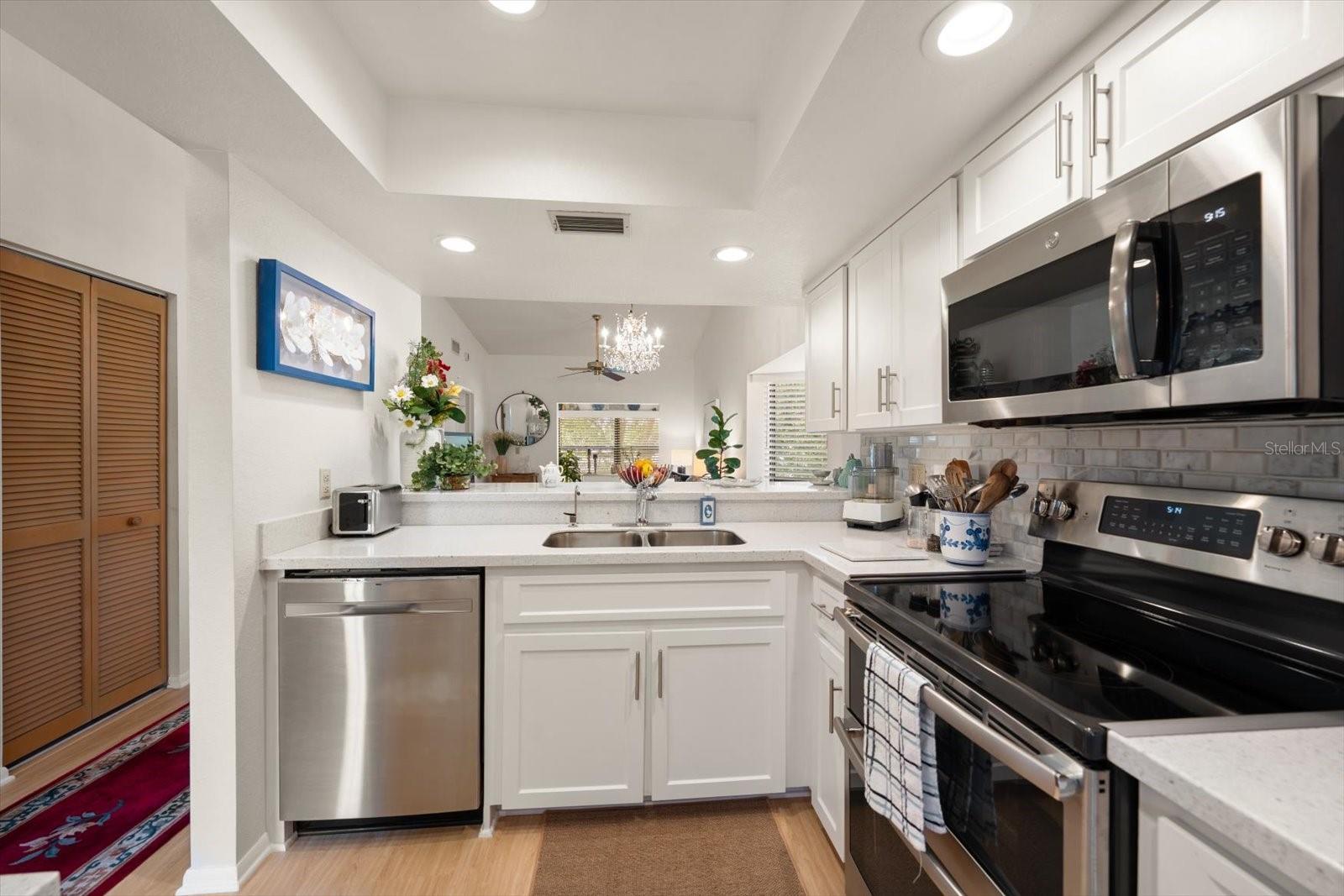 Image 5 of 28 For 11511 113th Street 10h