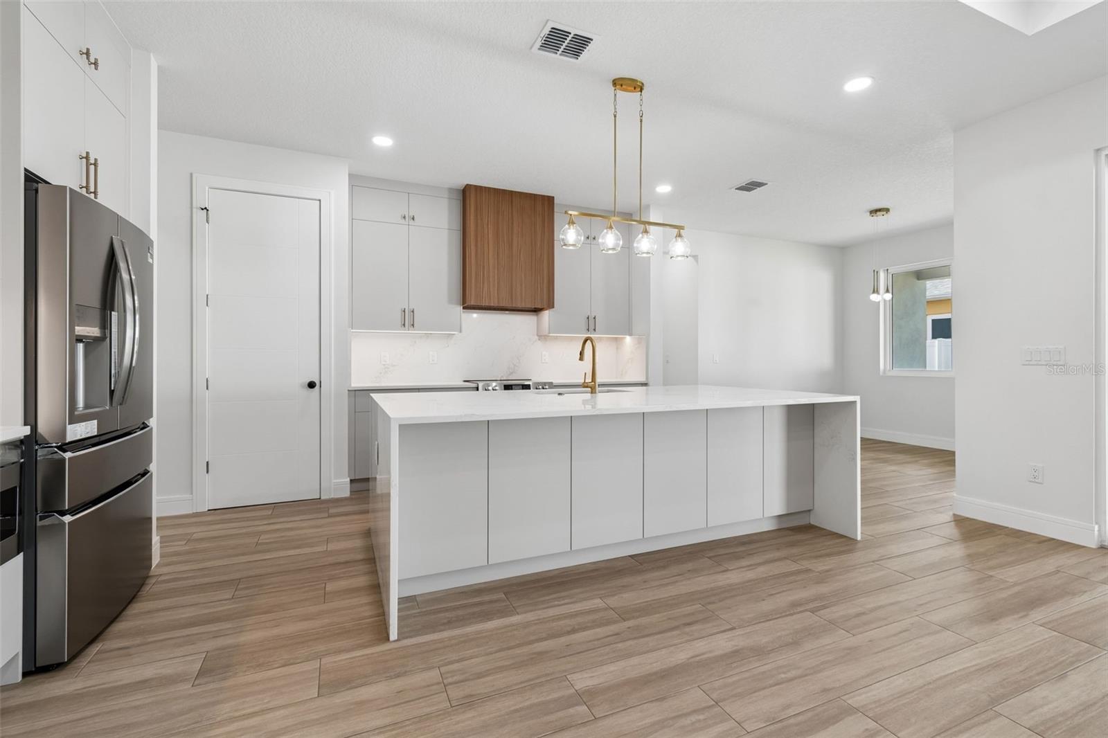 Image 12 of 50 For 1810 Erna Drive