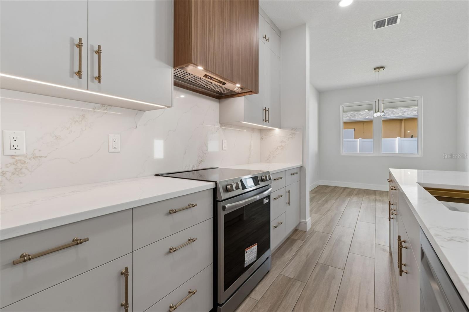 Image 18 of 50 For 1810 Erna Drive