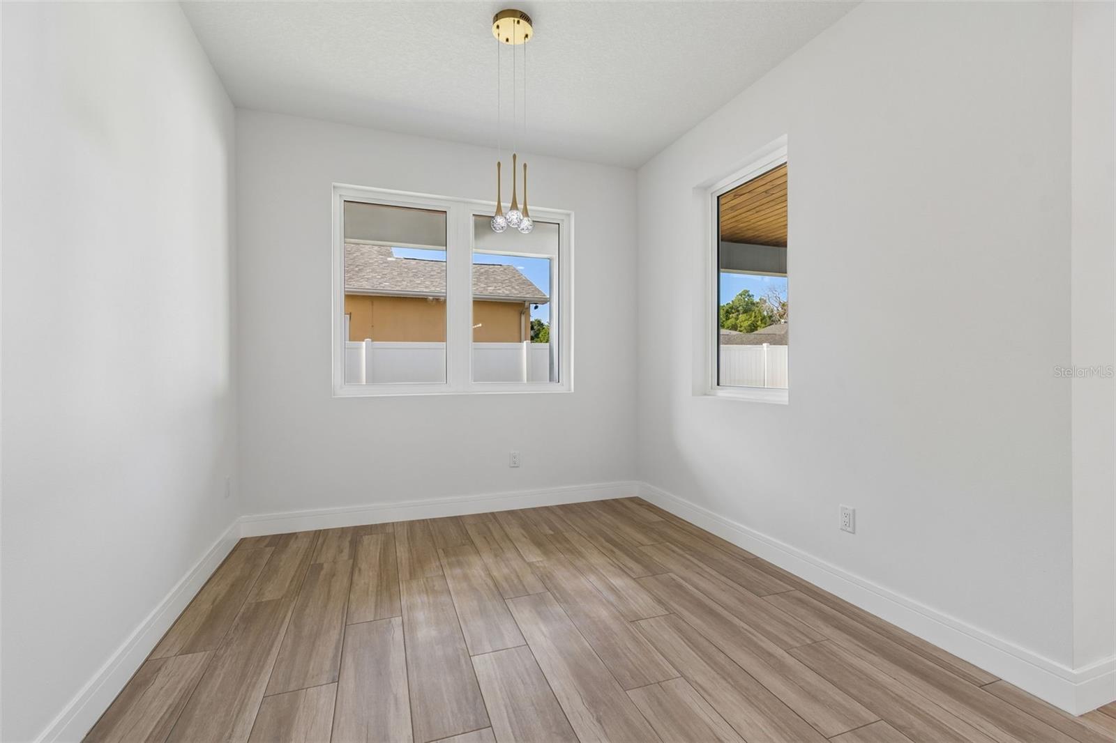 Image 20 of 50 For 1810 Erna Drive