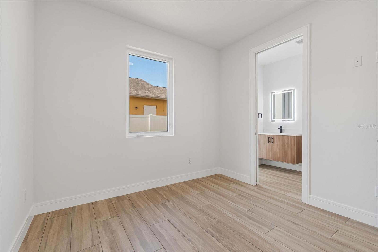 Image 25 of 50 For 1810 Erna Drive