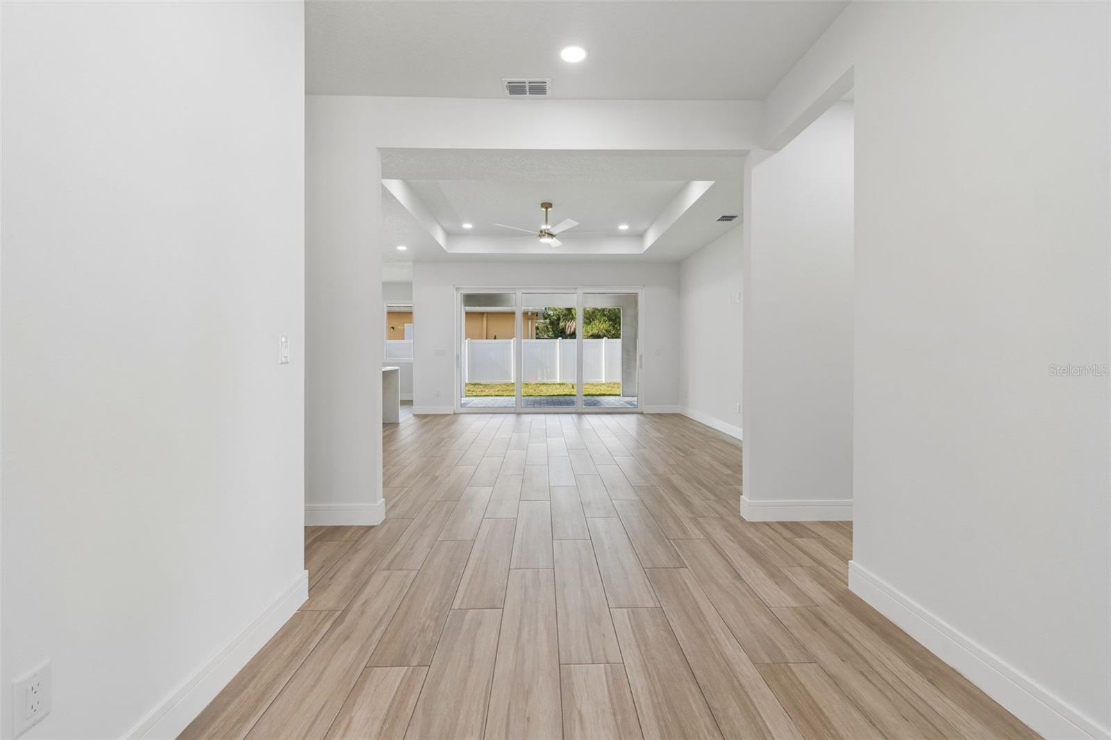 Image 32 of 50 For 1810 Erna Drive