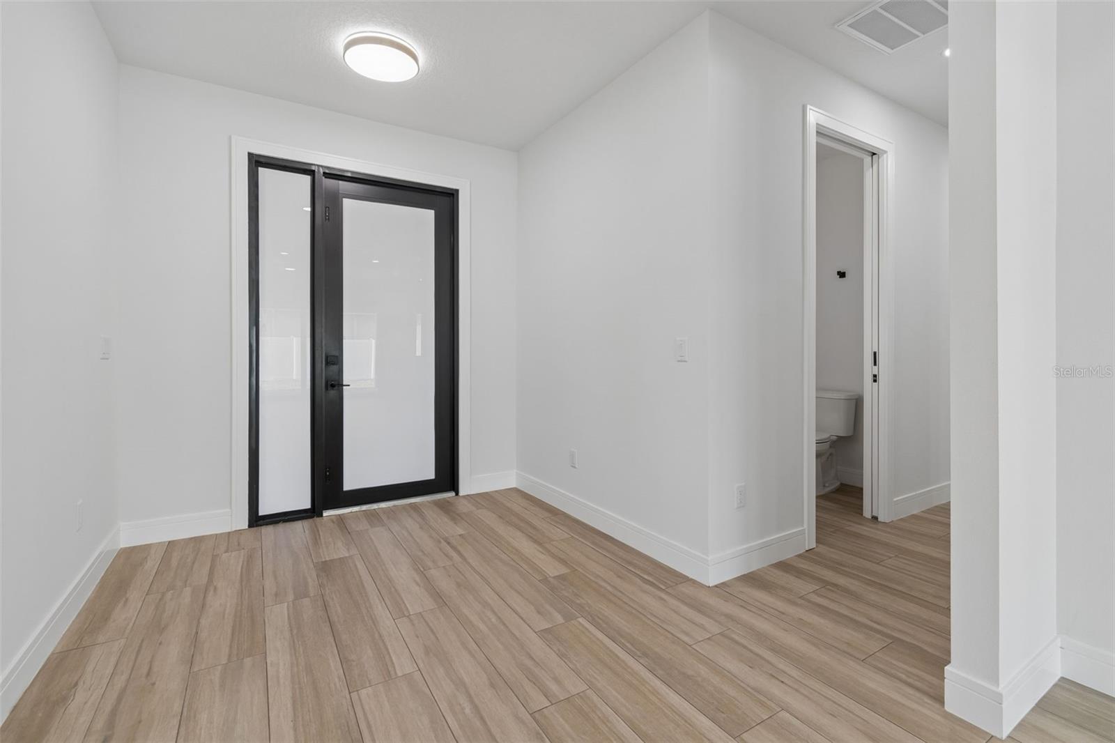 Image 34 of 50 For 1810 Erna Drive