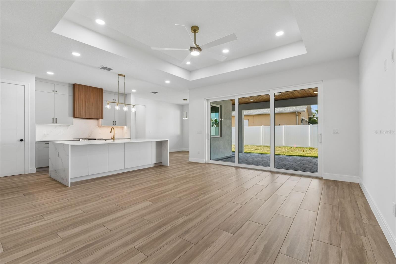 Image 7 of 50 For 1810 Erna Drive