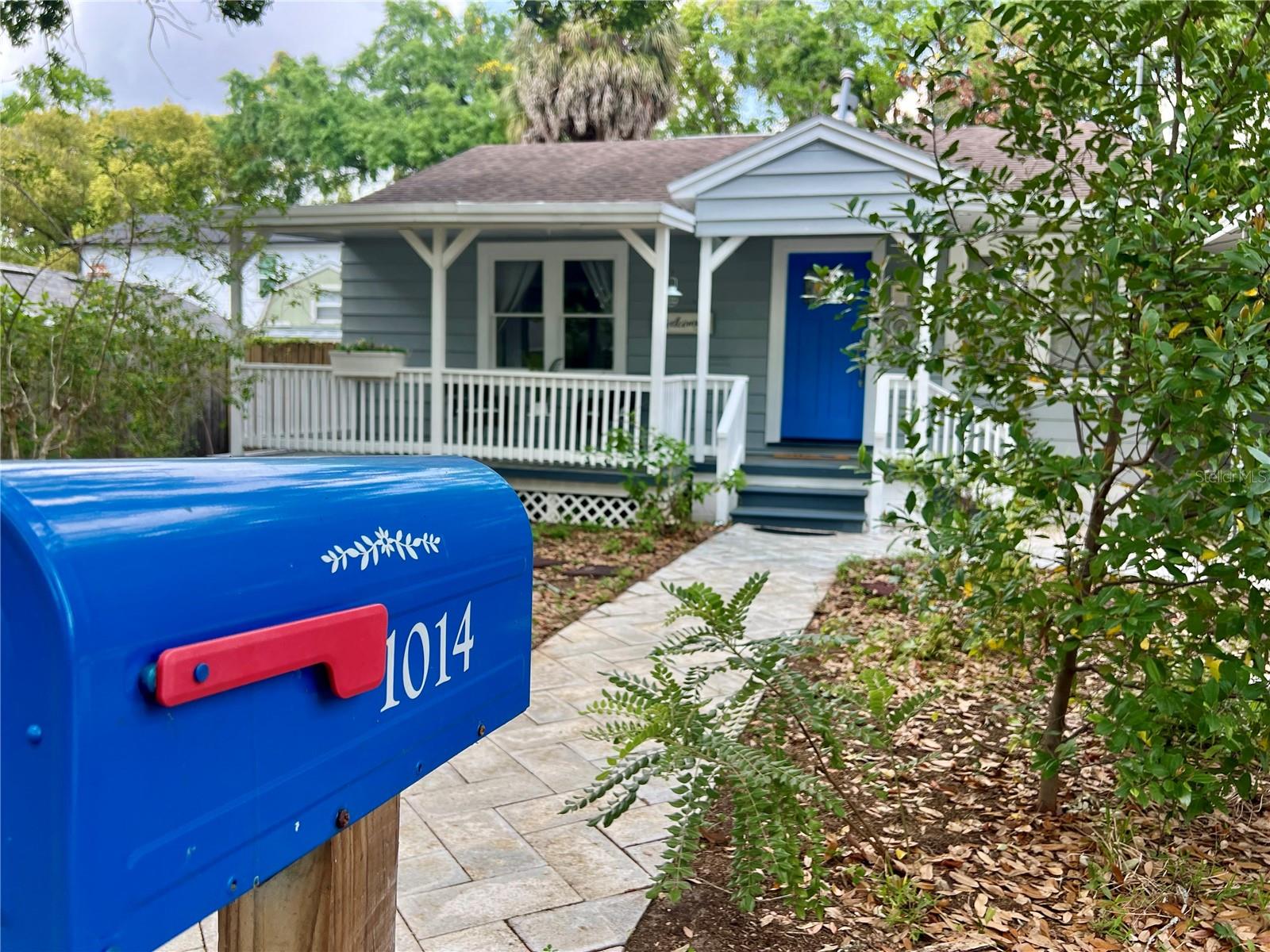 Image 3 of 61 For 1014 Crawford Street