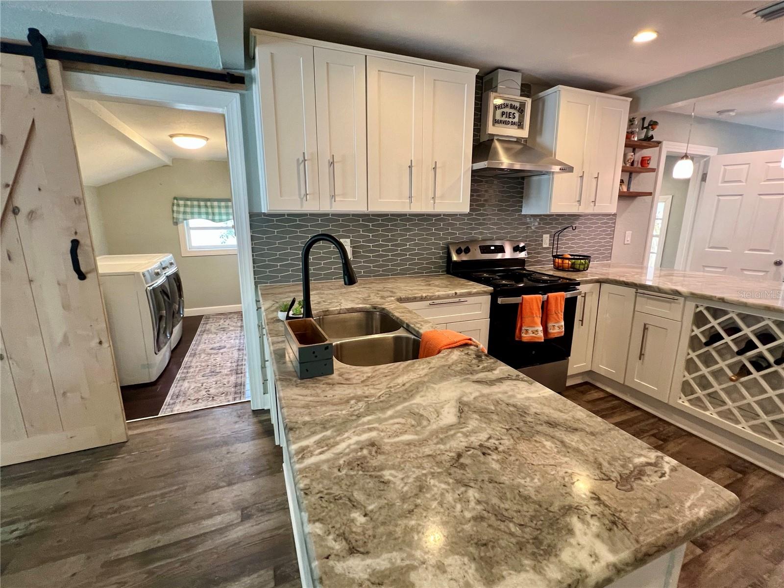 Image 30 of 61 For 1014 Crawford Street