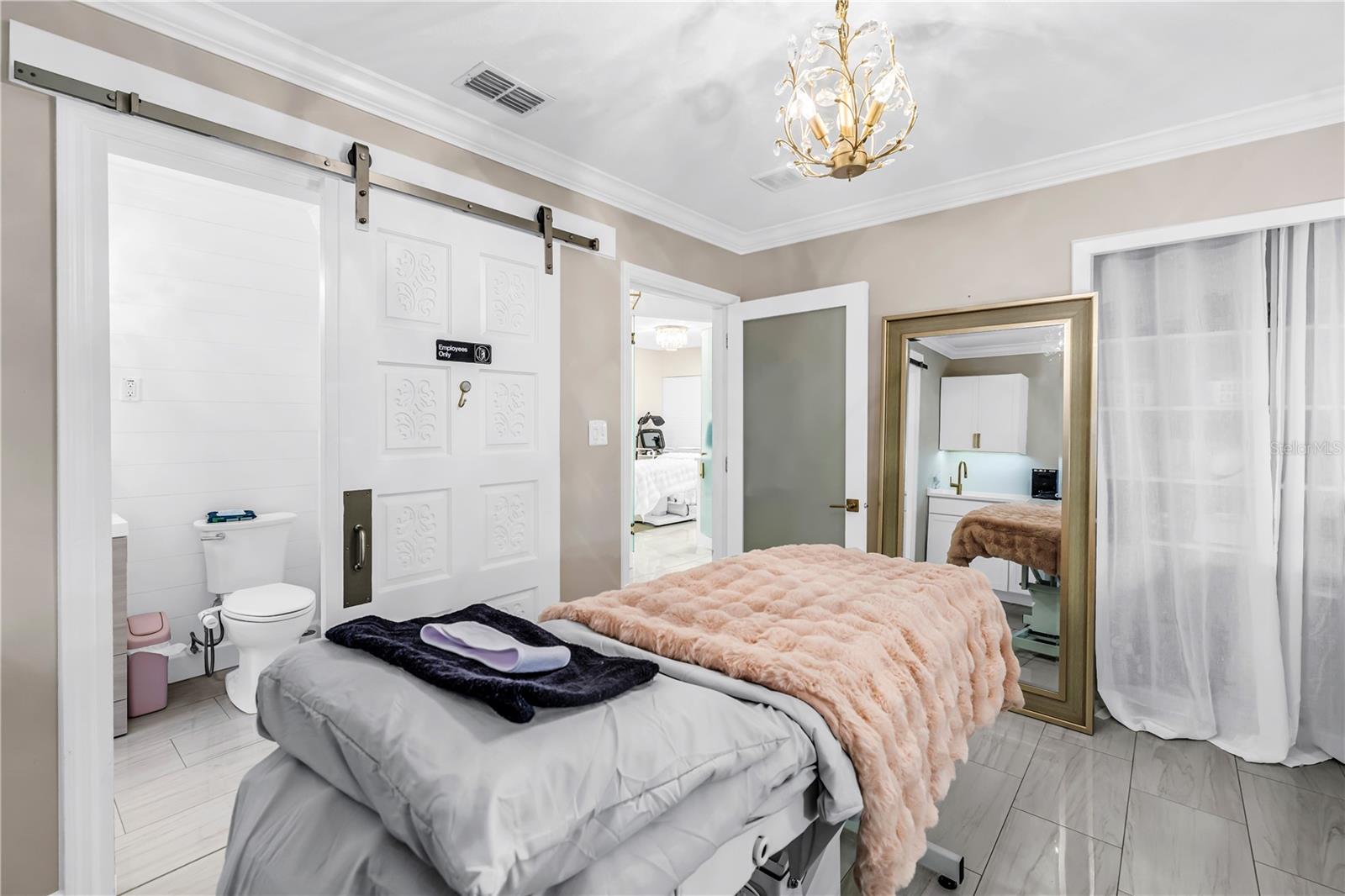 Image 21 of 29 For 2200 49th Street N