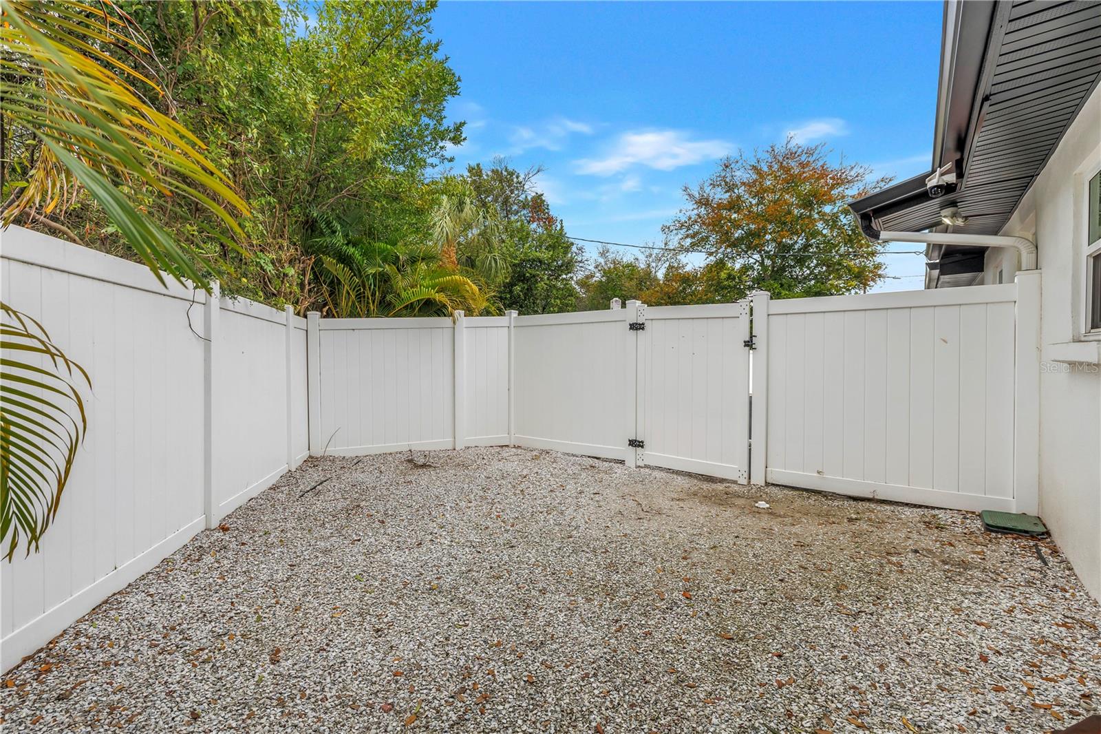 Image 25 of 29 For 2200 49th Street N