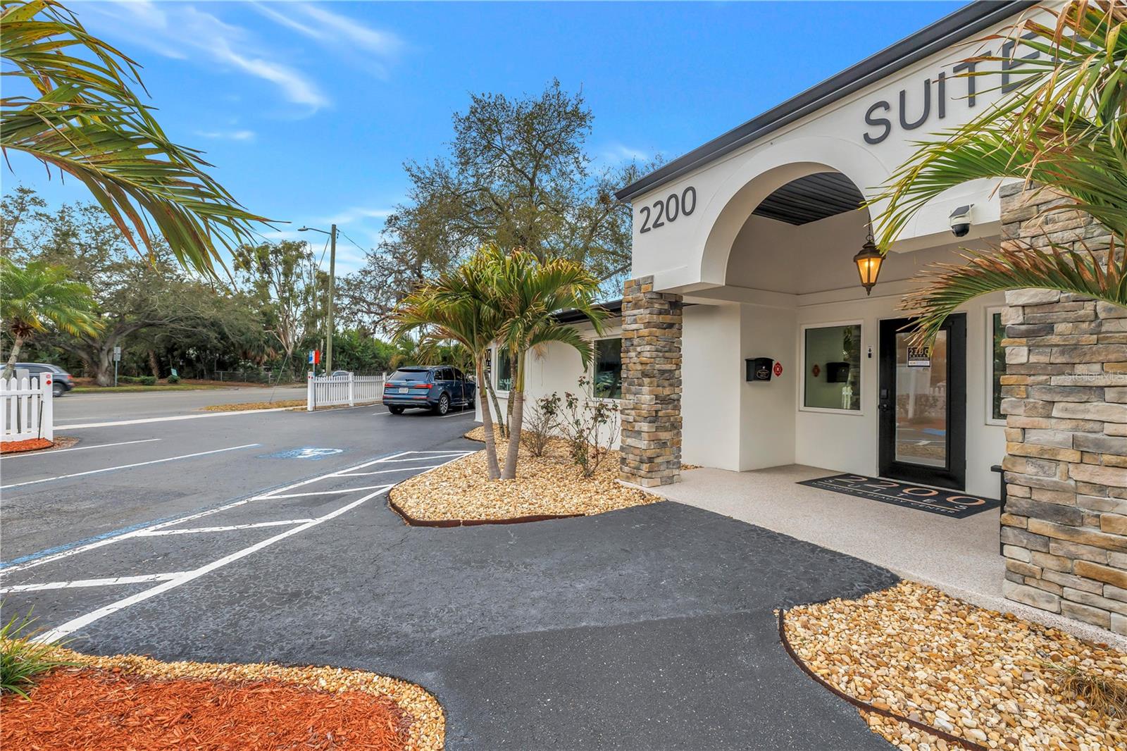 Image 5 of 29 For 2200 49th Street N