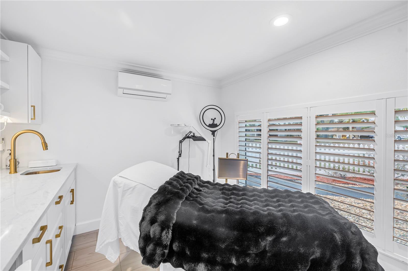 Image 7 of 29 For 2200 49th Street N