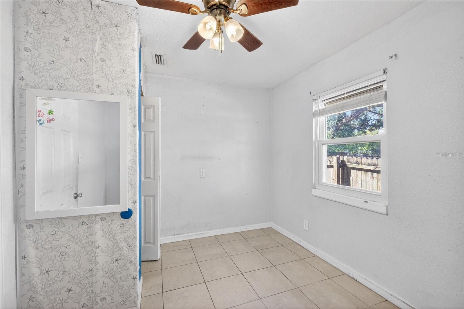 Image 14 of 34 For 2850 59th Avenue N