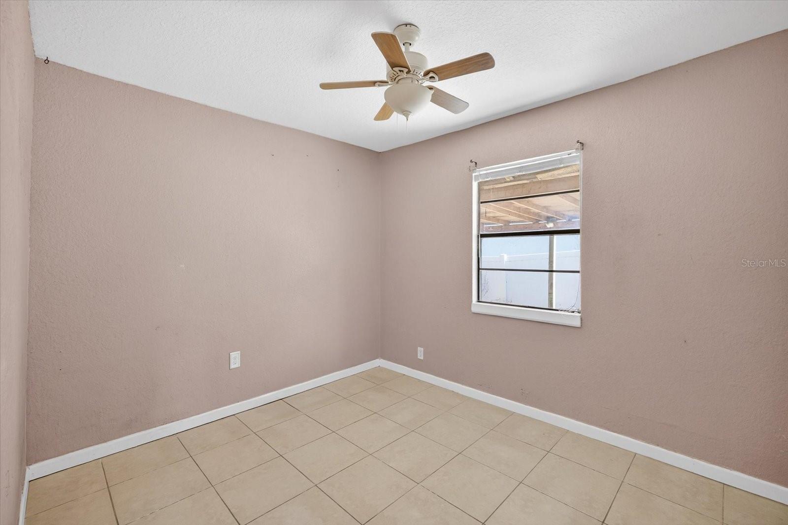 Image 22 of 34 For 2850 59th Avenue N