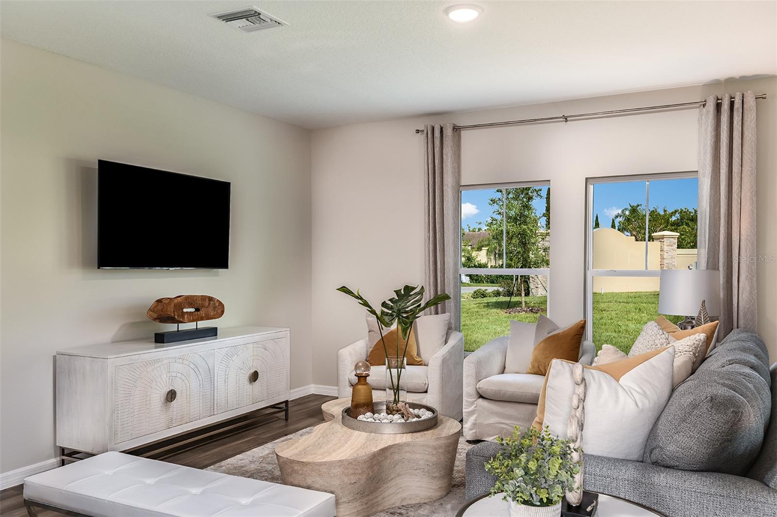 Image 11 of 27 For 4178 Gerbera Daisy Lane