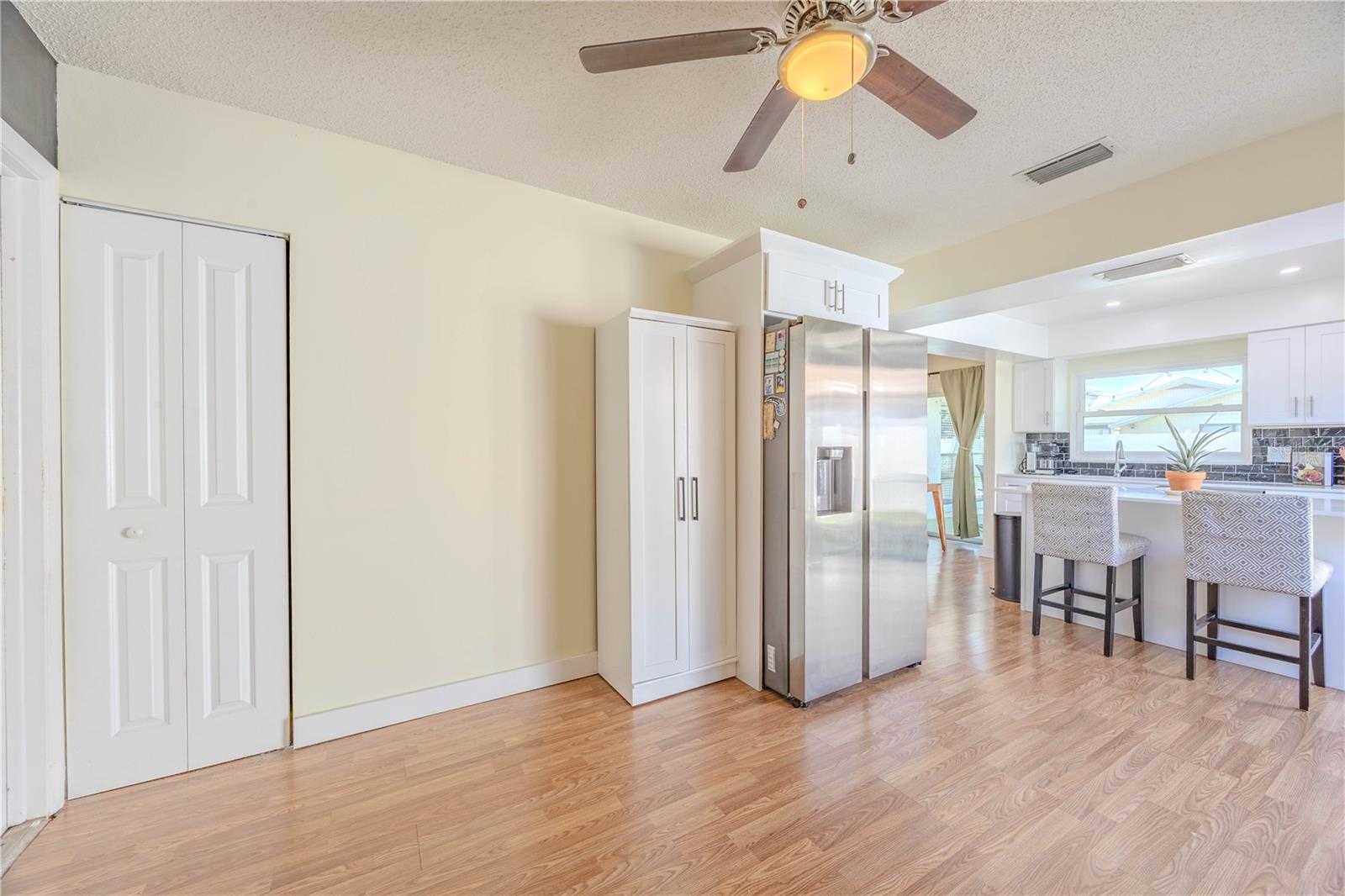 Image 16 of 37 For 10002 Oakengate Place