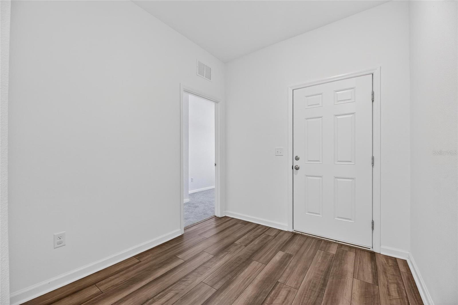 Image 11 of 37 For 1363 Anchor Bend Drive