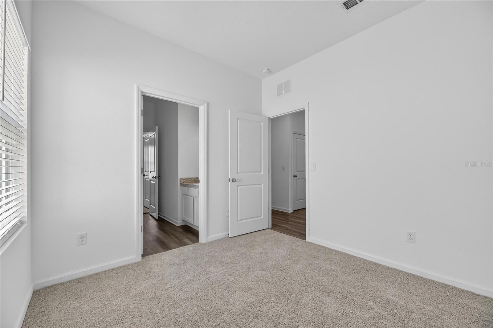 Image 16 of 37 For 1363 Anchor Bend Drive