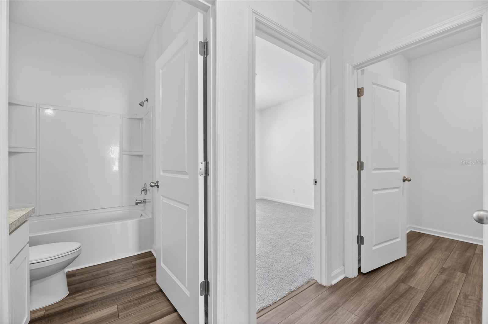 Image 17 of 37 For 1363 Anchor Bend Drive