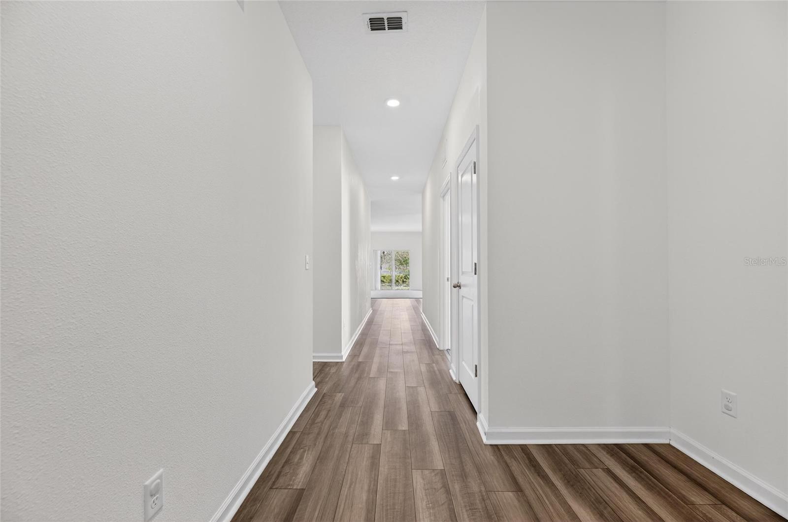 Image 8 of 37 For 1363 Anchor Bend Drive