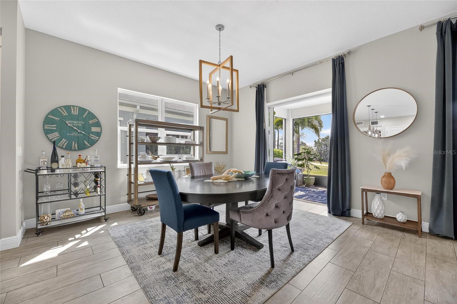 Image 17 of 51 For 7317 Hourglass Drive