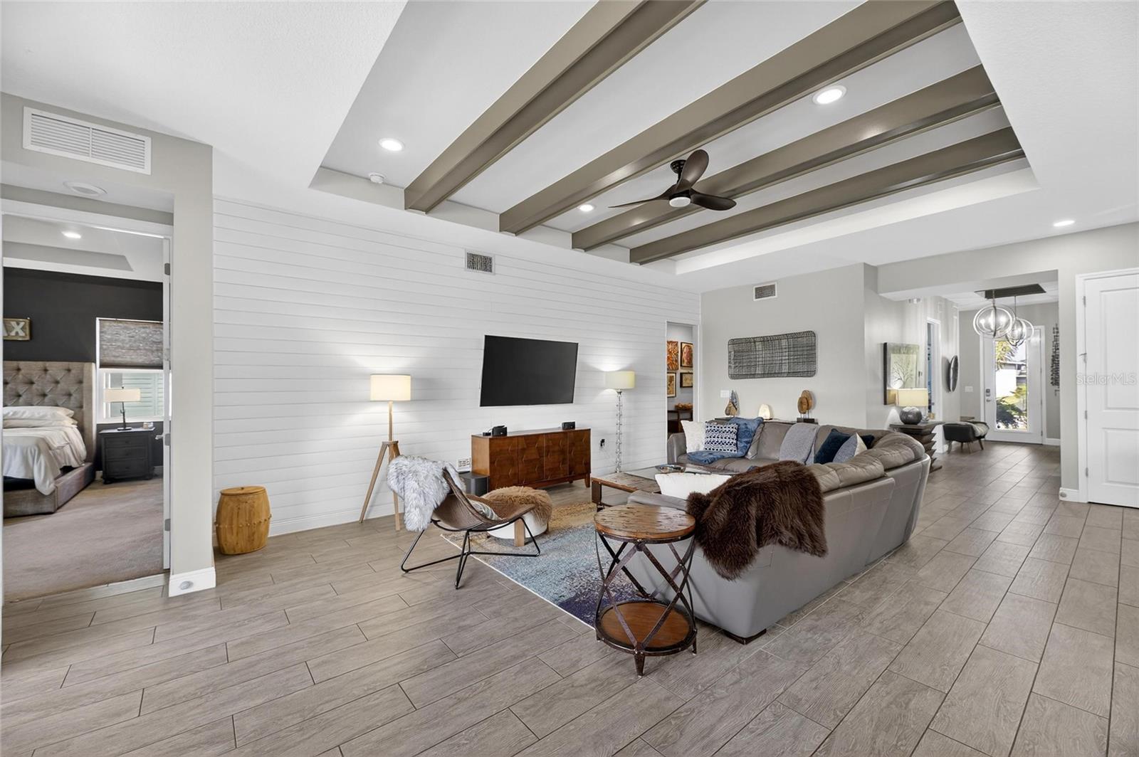 Image 24 of 51 For 7317 Hourglass Drive