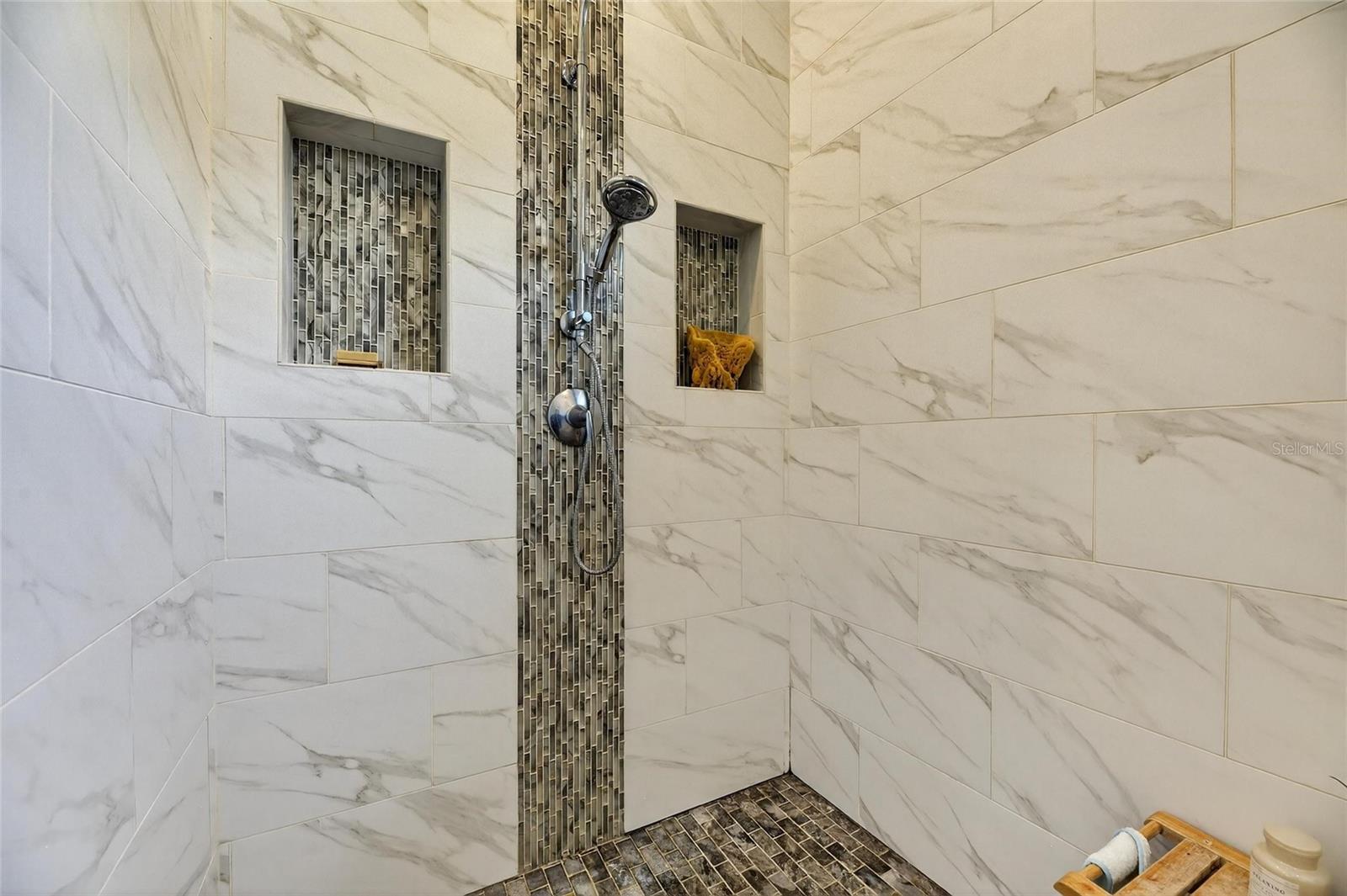 Image 31 of 51 For 7317 Hourglass Drive