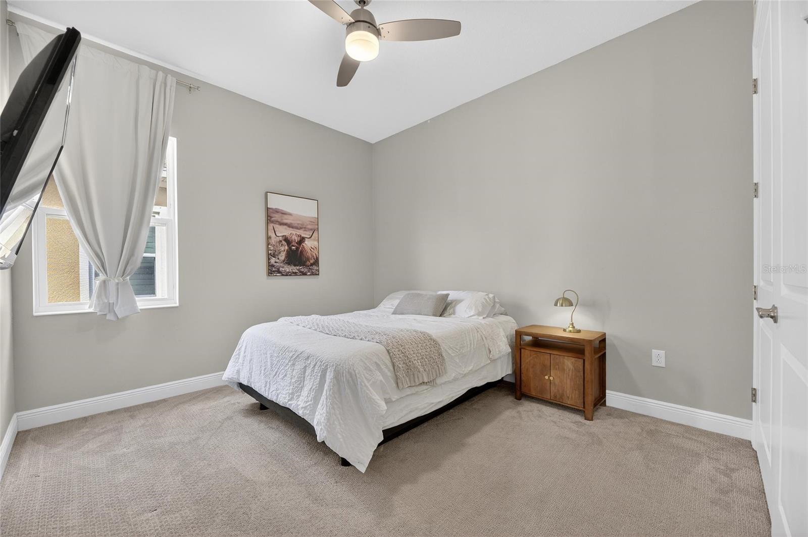 Image 40 of 51 For 7317 Hourglass Drive