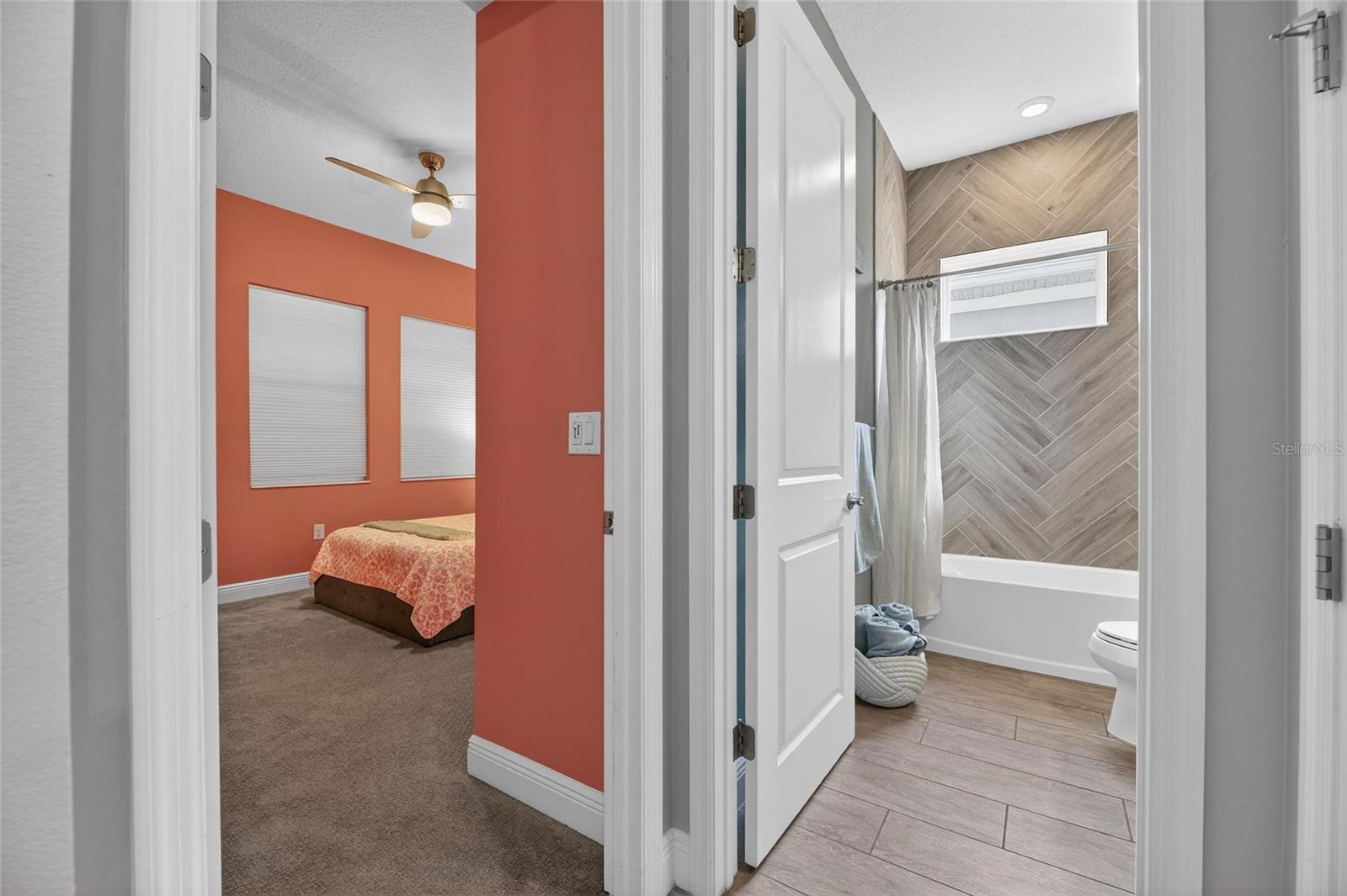 Image 6 of 51 For 7317 Hourglass Drive