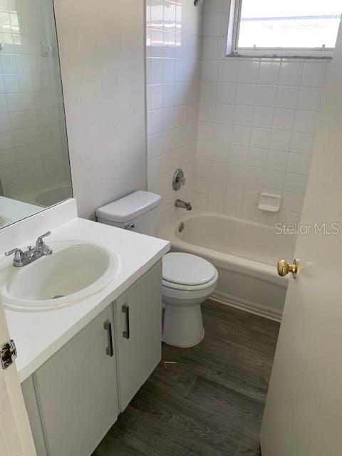 Listing photo id 5 for 3136 Pine Top Drive