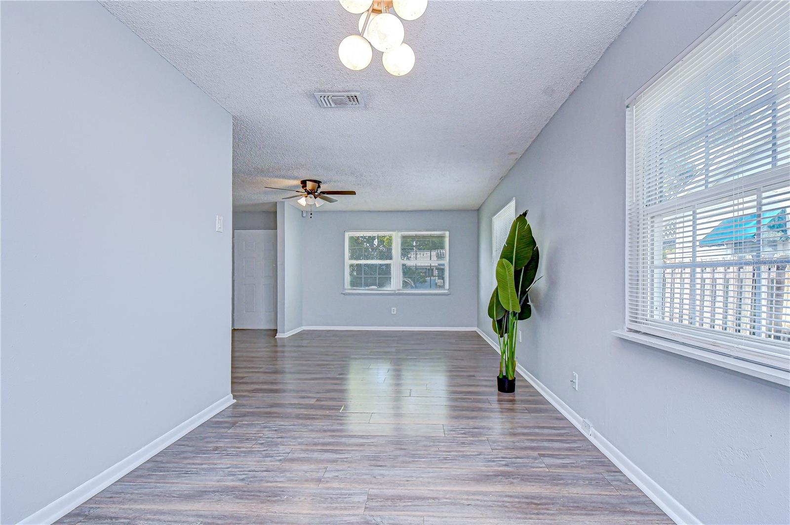 Image 13 of 29 For 5119 6th Avenue N