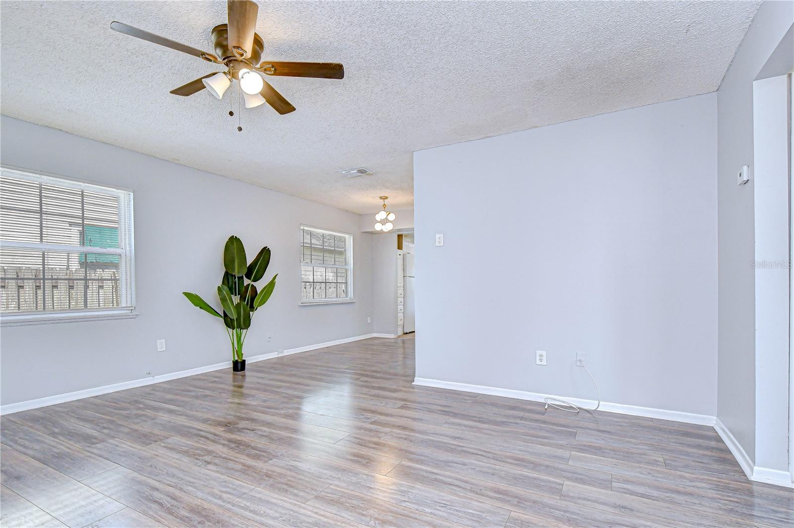 Image 6 of 29 For 5119 6th Avenue N