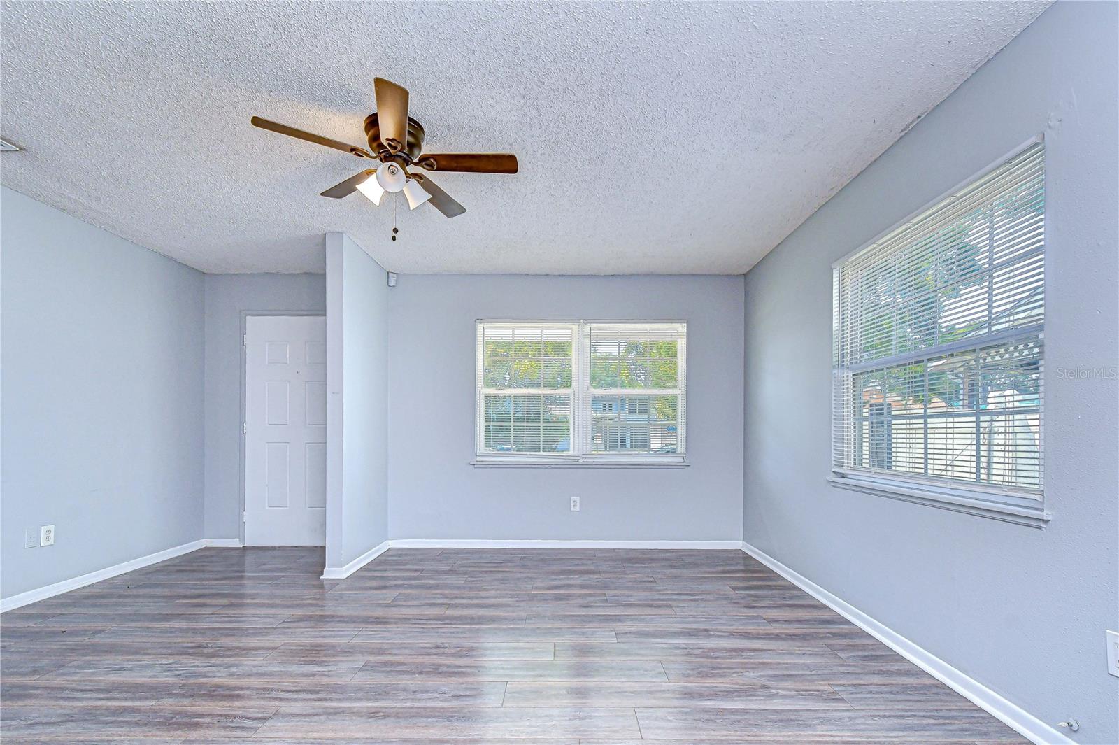 Image 9 of 29 For 5119 6th Avenue N