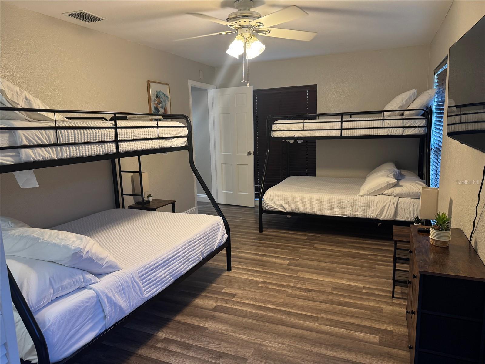 Image 14 of 21 For 10319 Lake Carroll Way