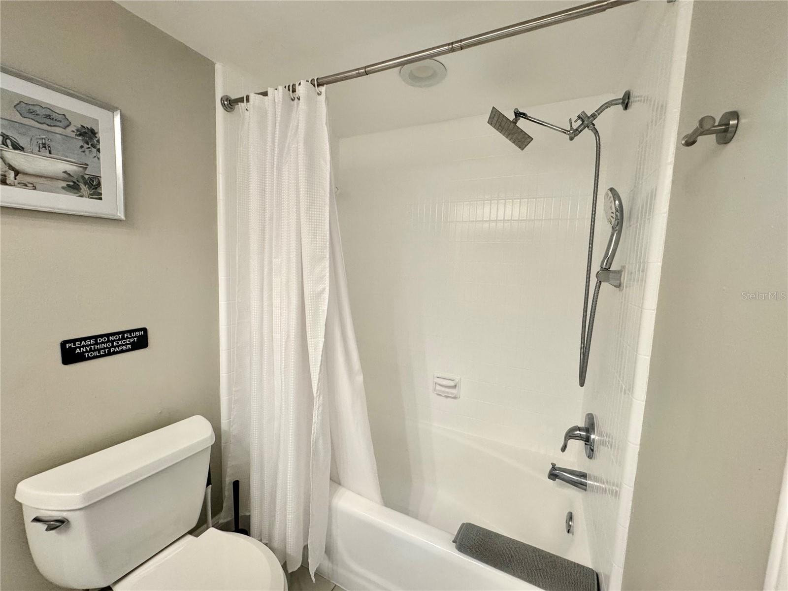 Image 18 of 21 For 10319 Lake Carroll Way